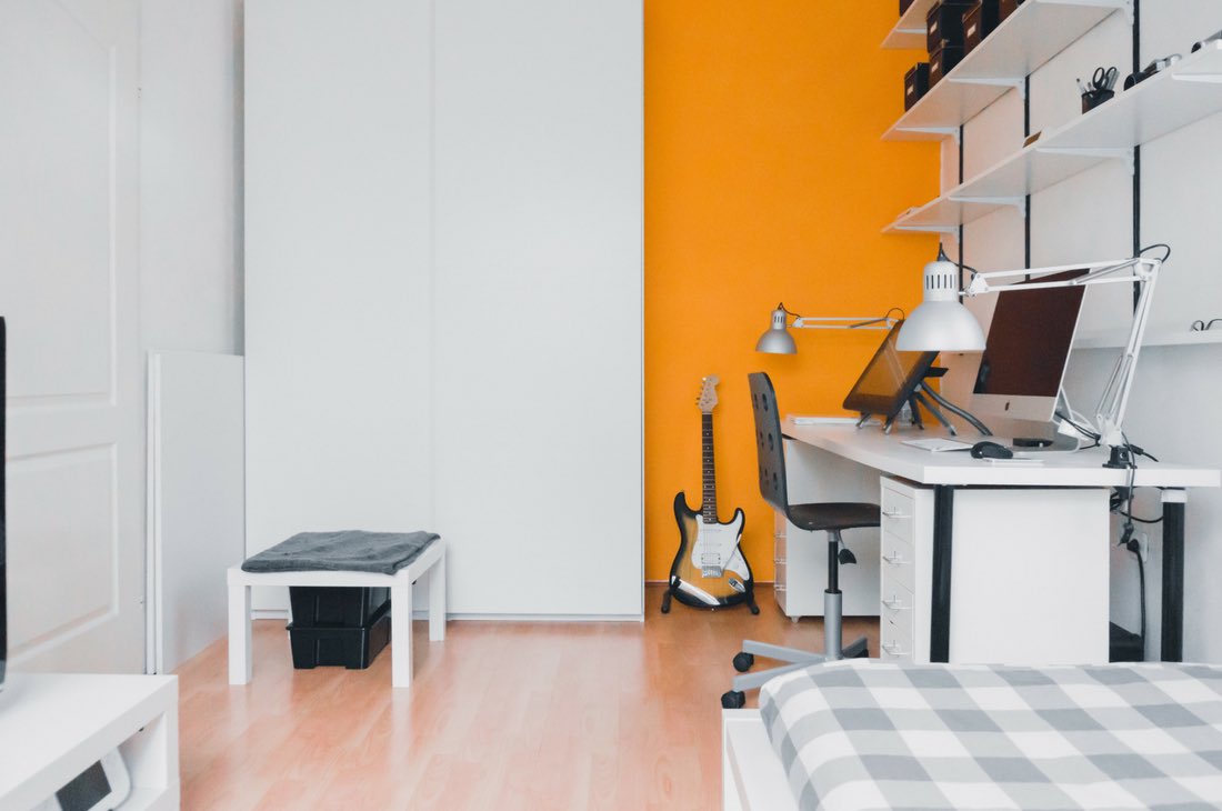 Comment agrandir visuellement une pièce au rez-de-chaussée ?